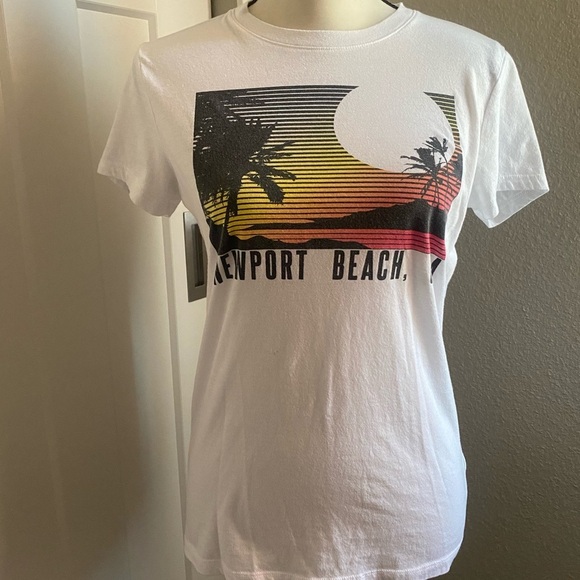Free State Newport Beach, CA Tee-Shirt - Picture 2 of 2